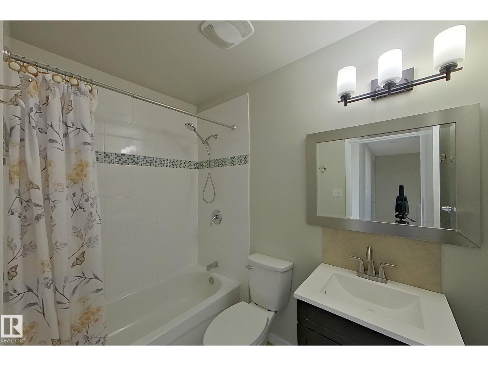 184 CORNELL CT NW, Edmonton