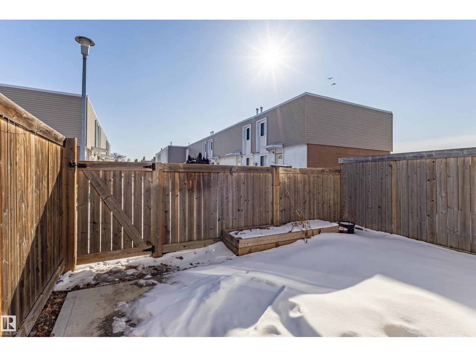 184 CORNELL CT NW, Edmonton