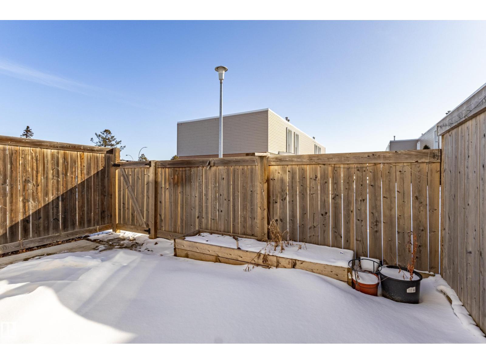 184 CORNELL CT NW, Edmonton