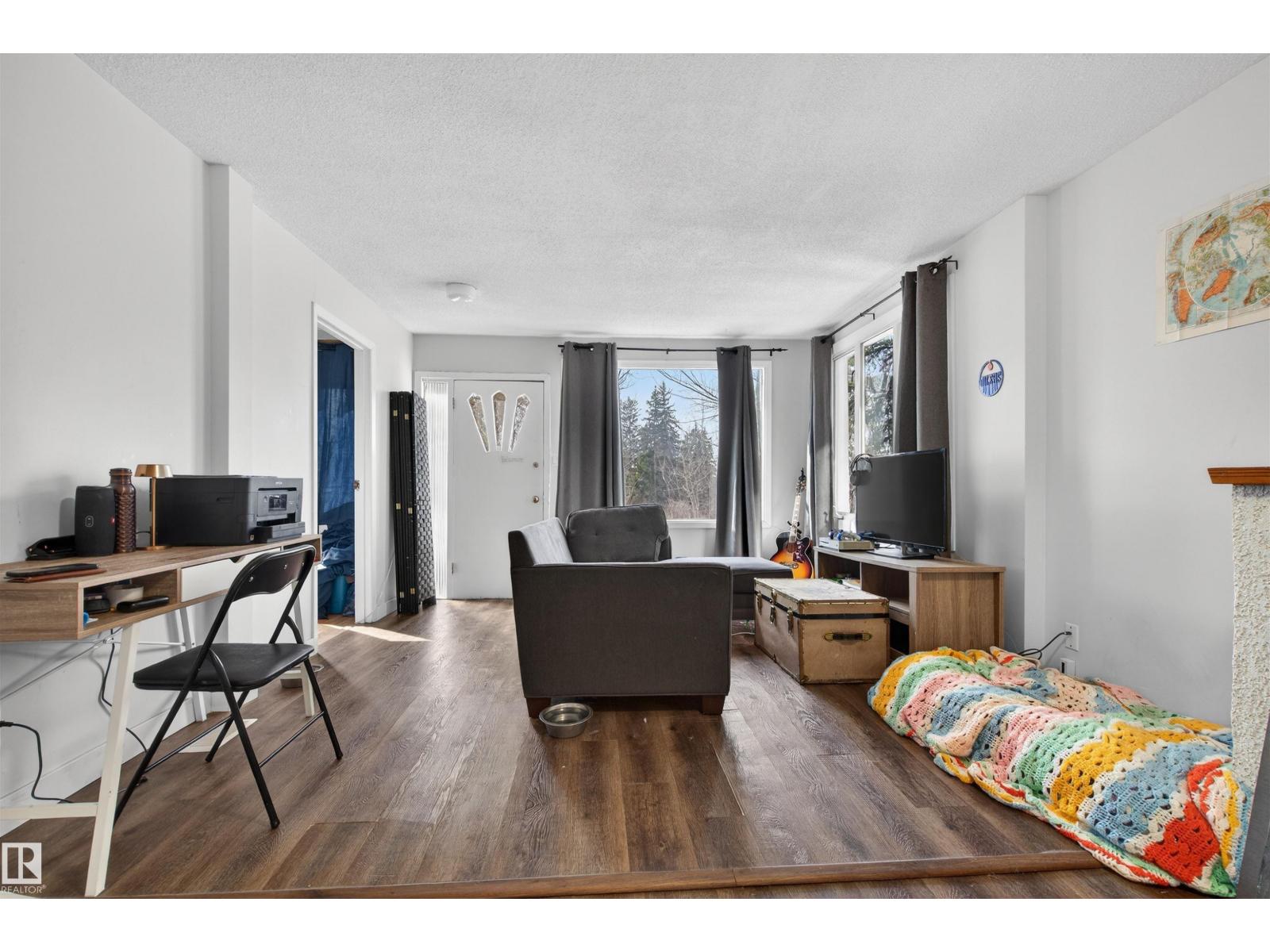 9205 99 ST NW, Edmonton