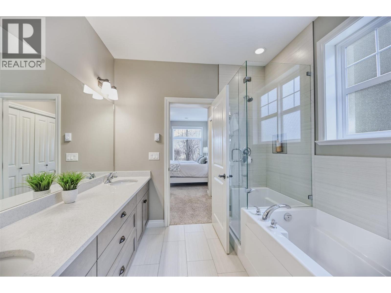 #42 2450 RADIO TOWER ROAD - 10