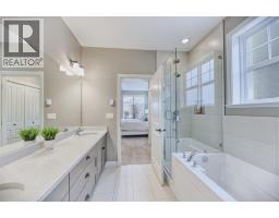 5pc Ensuite bath - 2450 Radio Tower Road Unit# 42, Oliver, BC V0H1T1 Photo 10