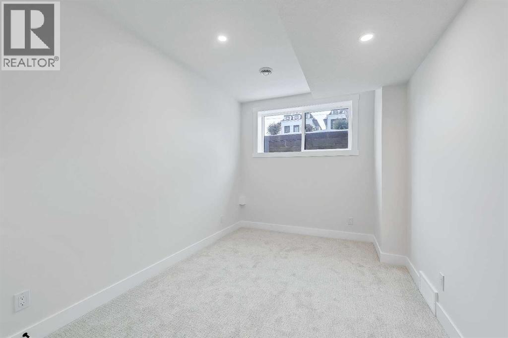 Single Family House for Sale in   Avenue NW Capitol Hill Calgary 