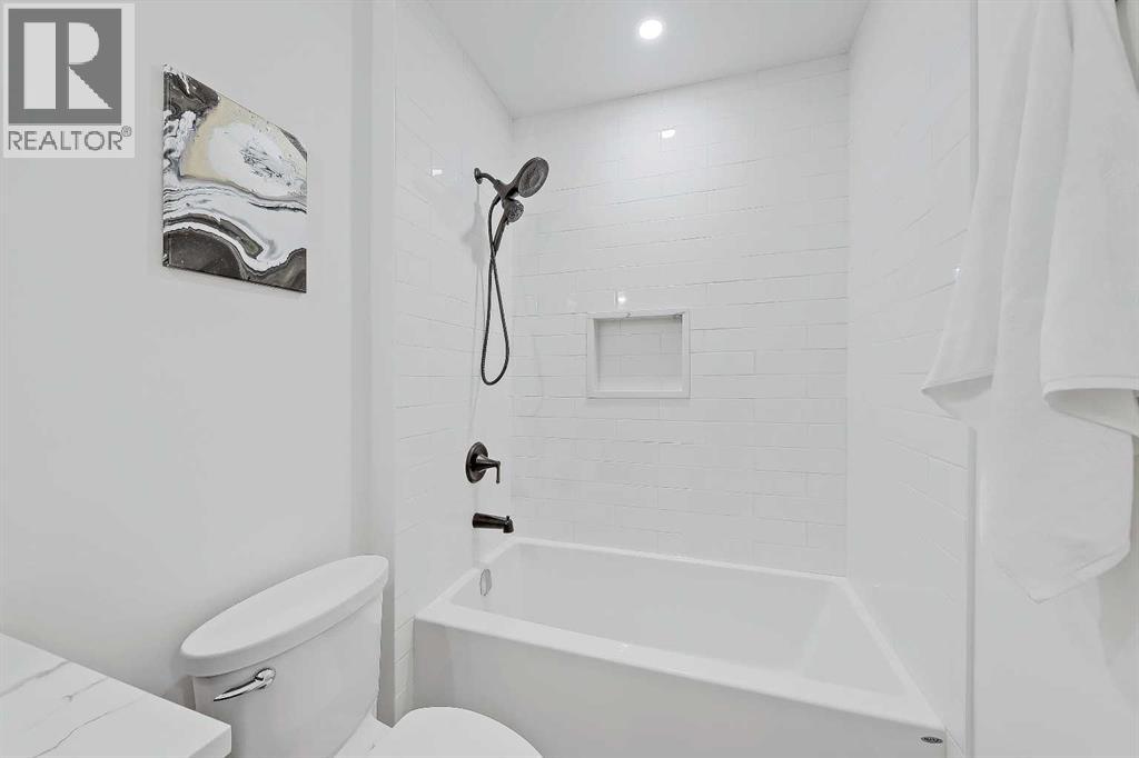 Single Family House for Sale in   Avenue NW Capitol Hill Calgary 