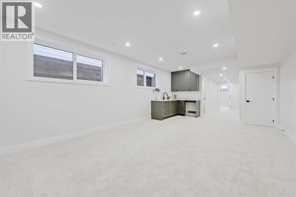 Single Family House for Sale in   Avenue NW Capitol Hill Calgary 