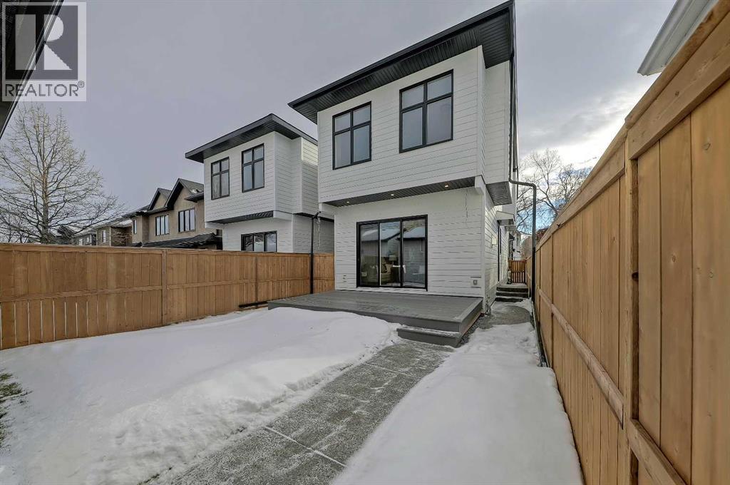 Single Family House for Sale in   Avenue NW Capitol Hill Calgary 