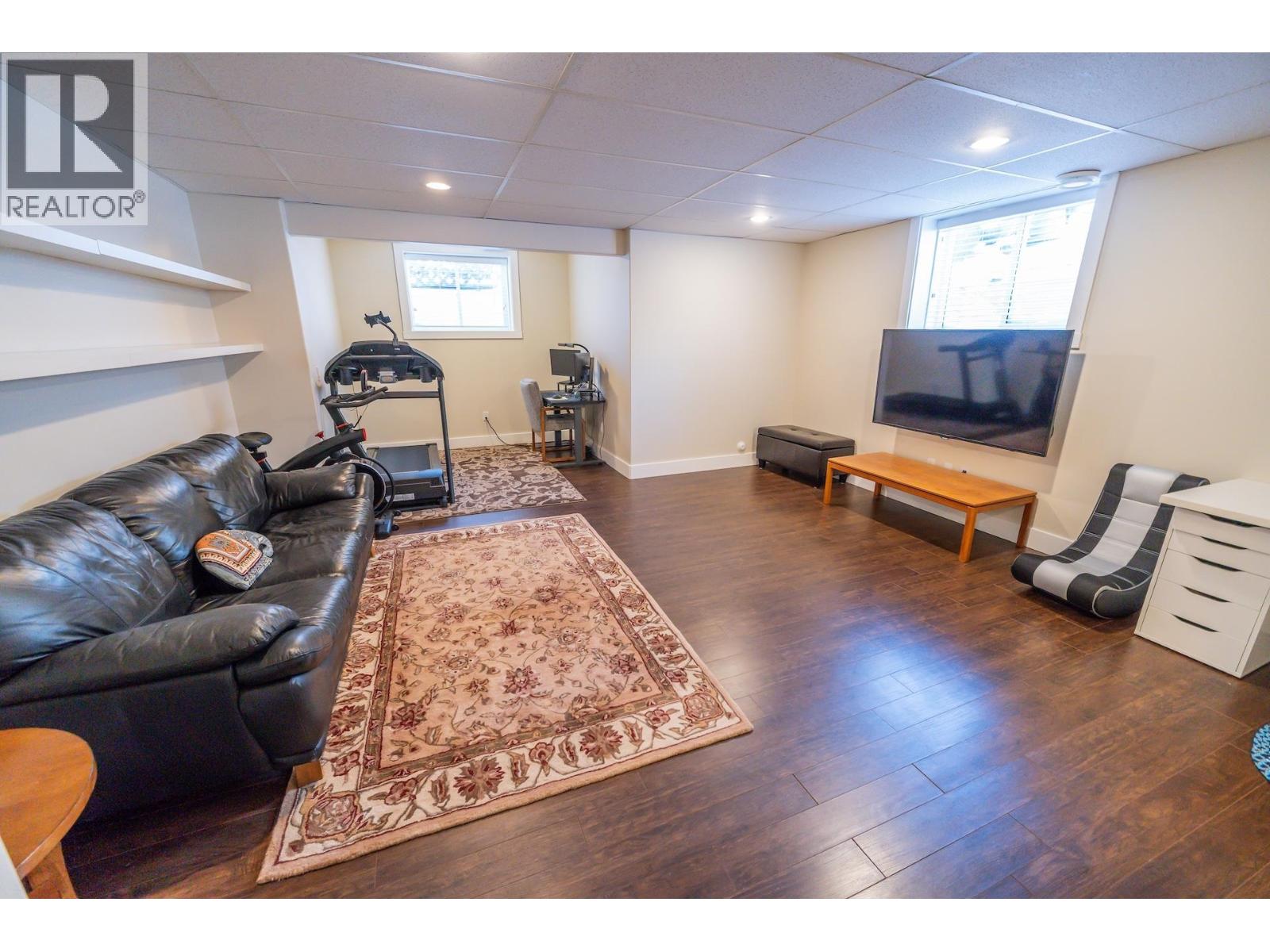 8912 96A AVENUE - 28