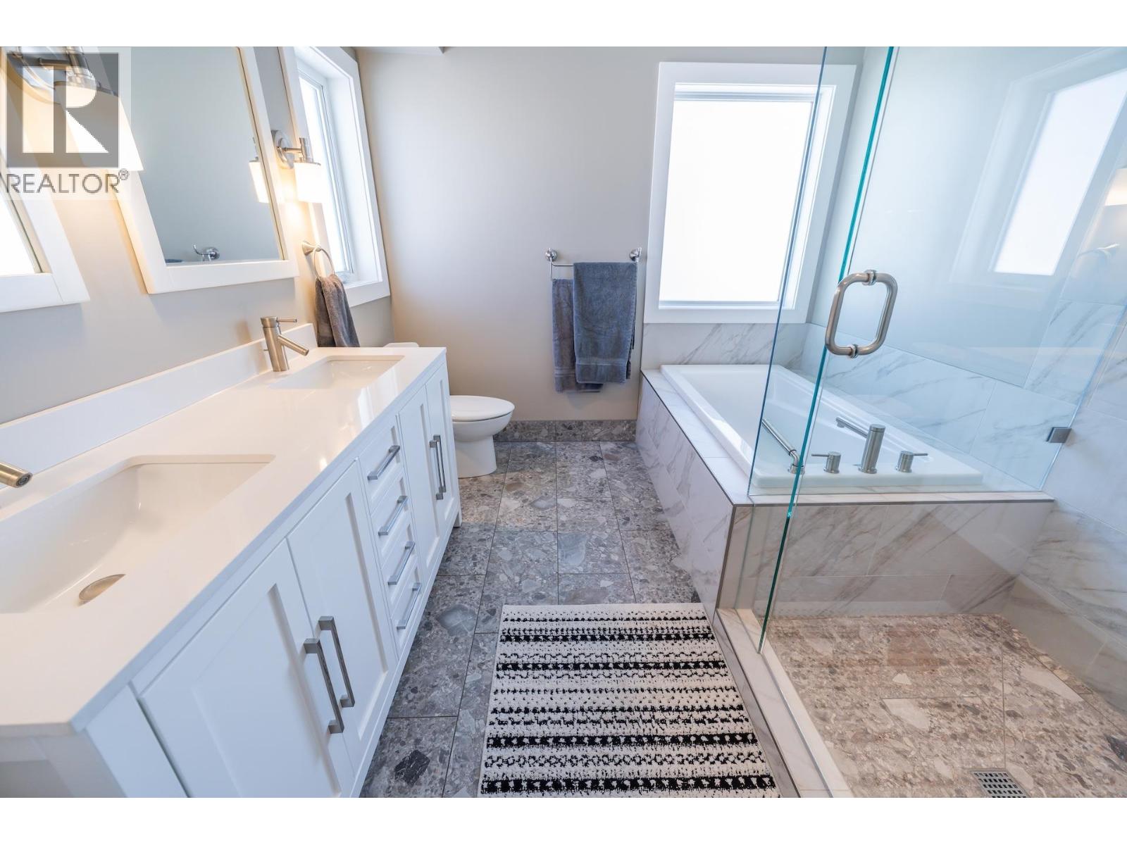 8912 96A AVENUE - 21