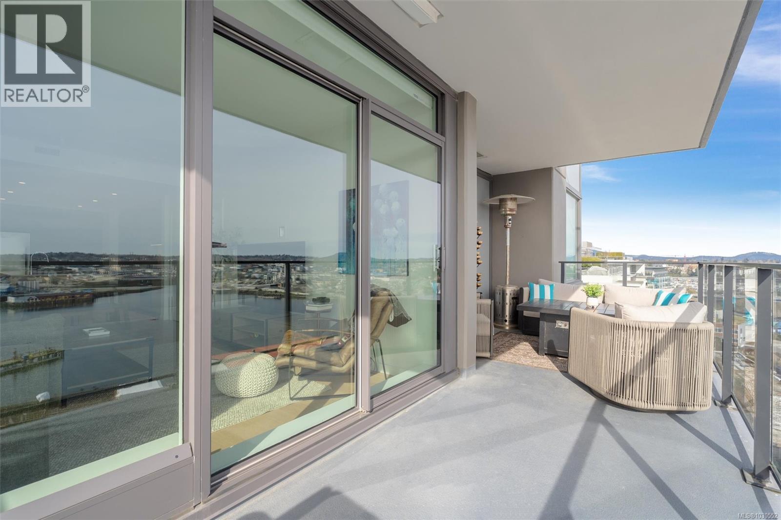 1102 369 Tyee Road, Victoria