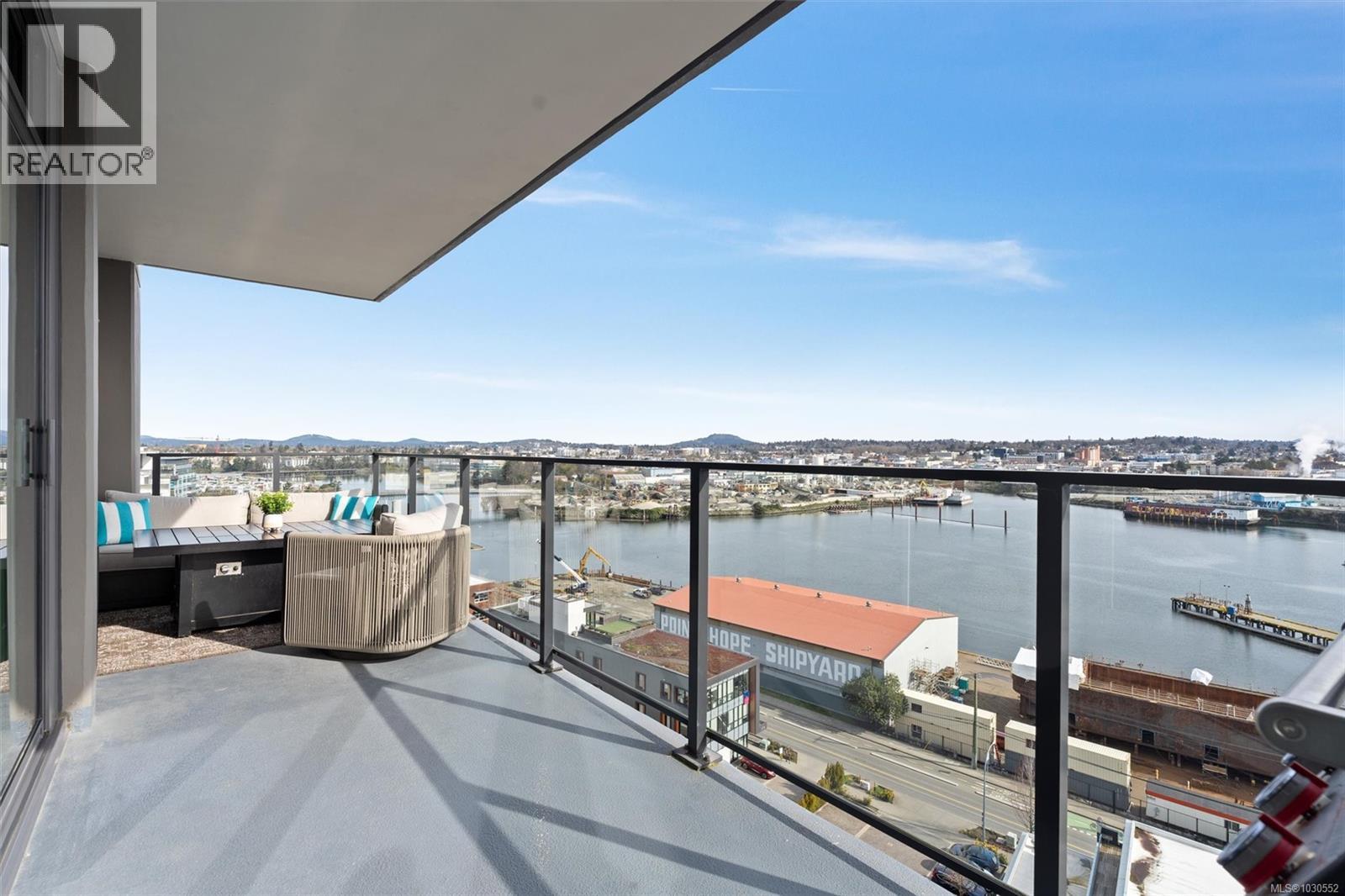 1102 369 Tyee Road, Victoria