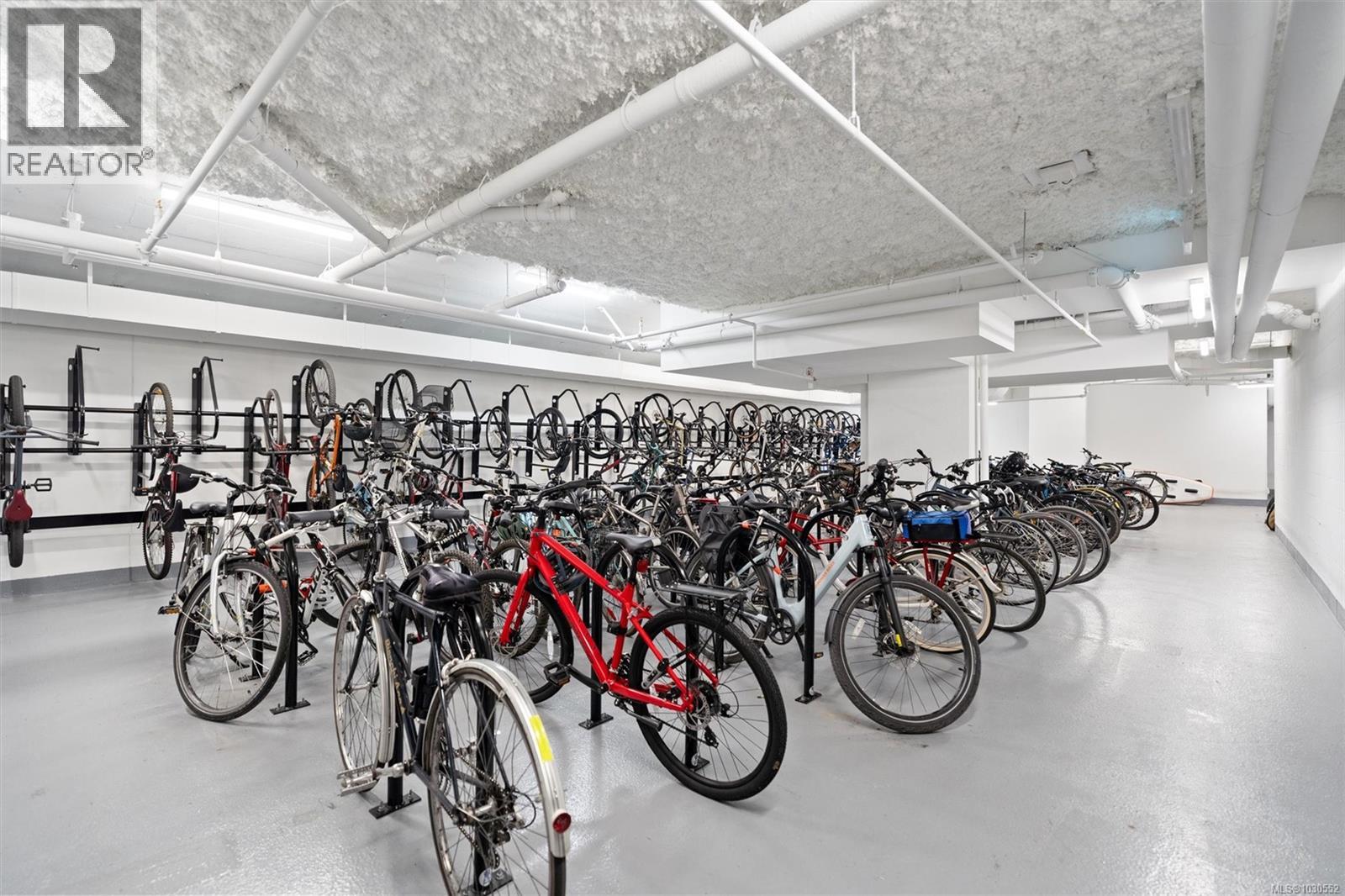 1102 369 Tyee Road, Victoria