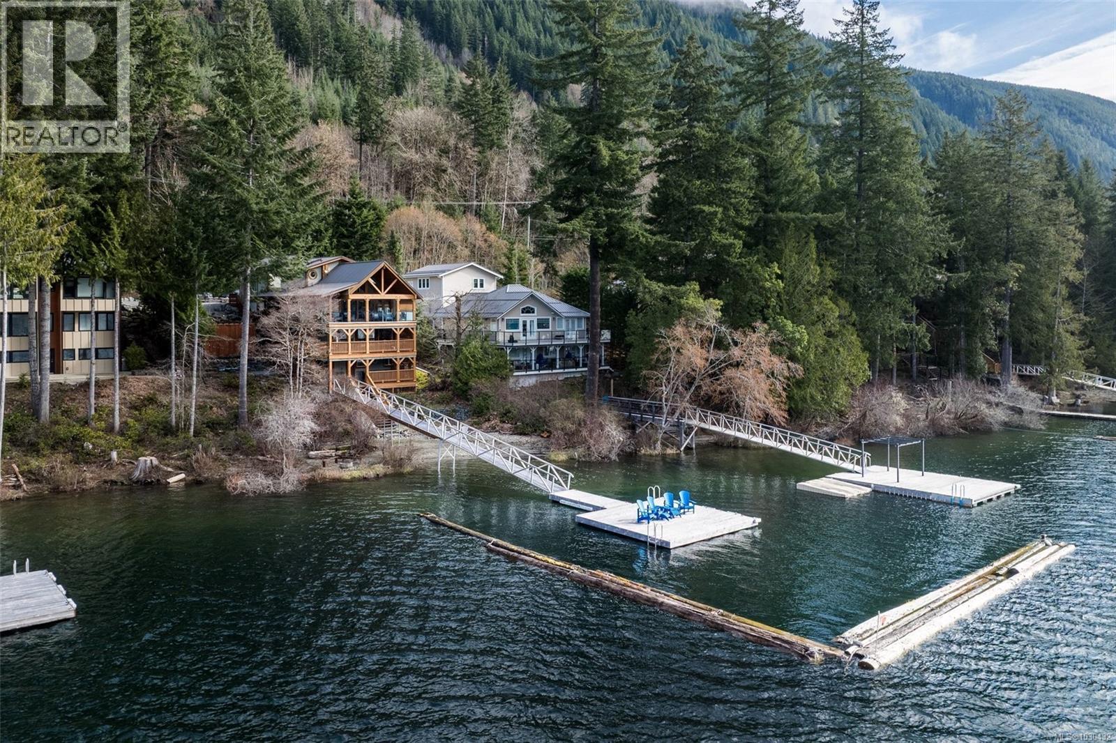9646 Creekside Dr - 1