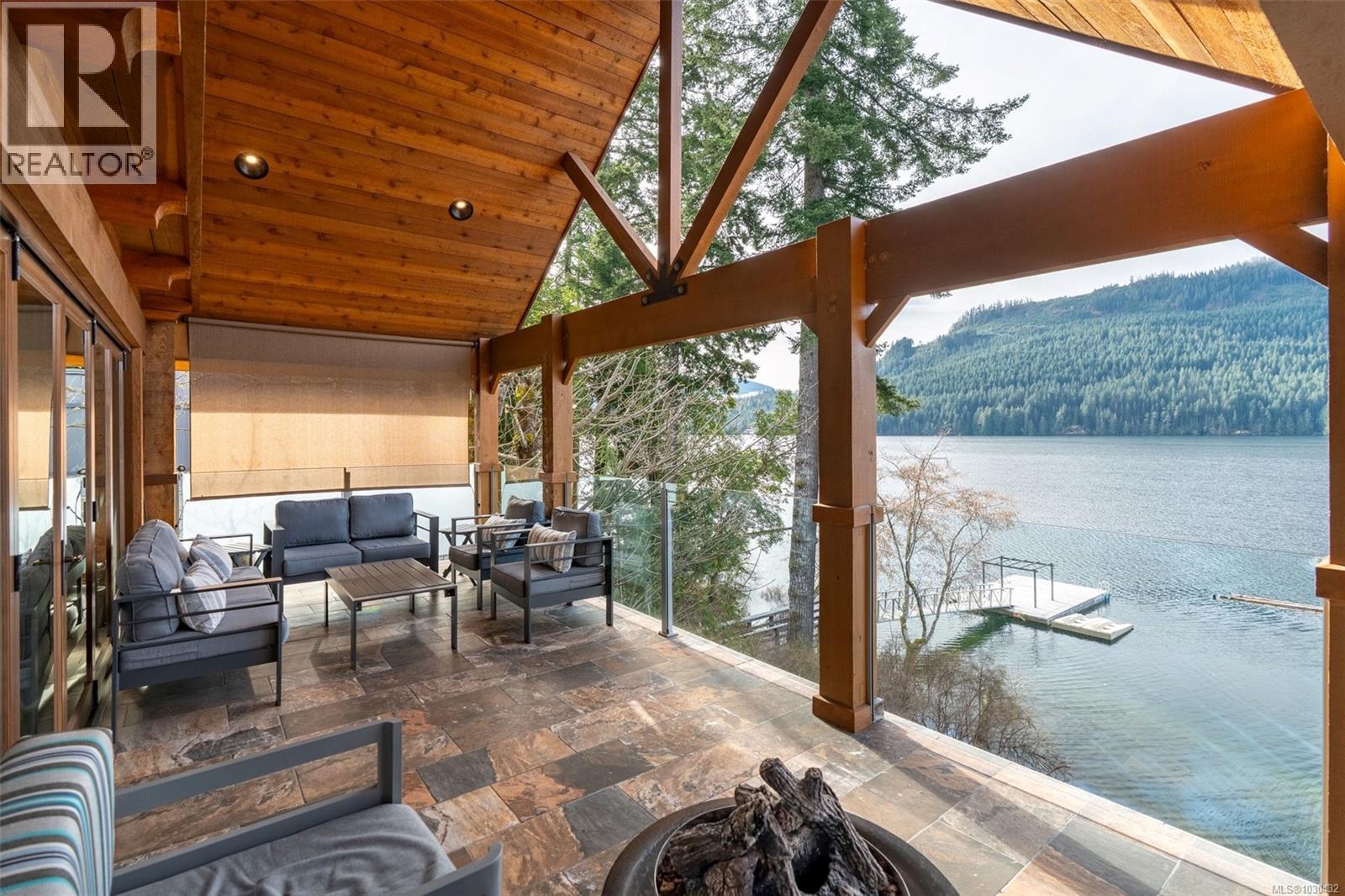  9646 Creekside Drive, Youbou