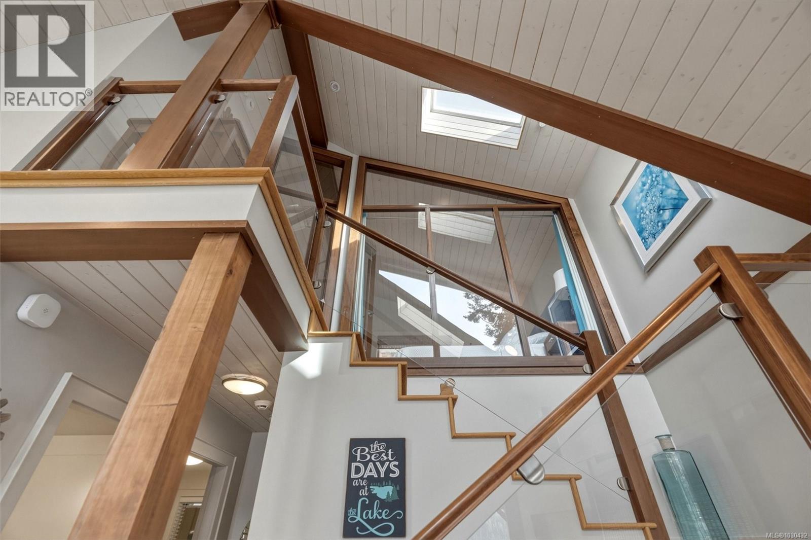  9646 Creekside Drive, Youbou