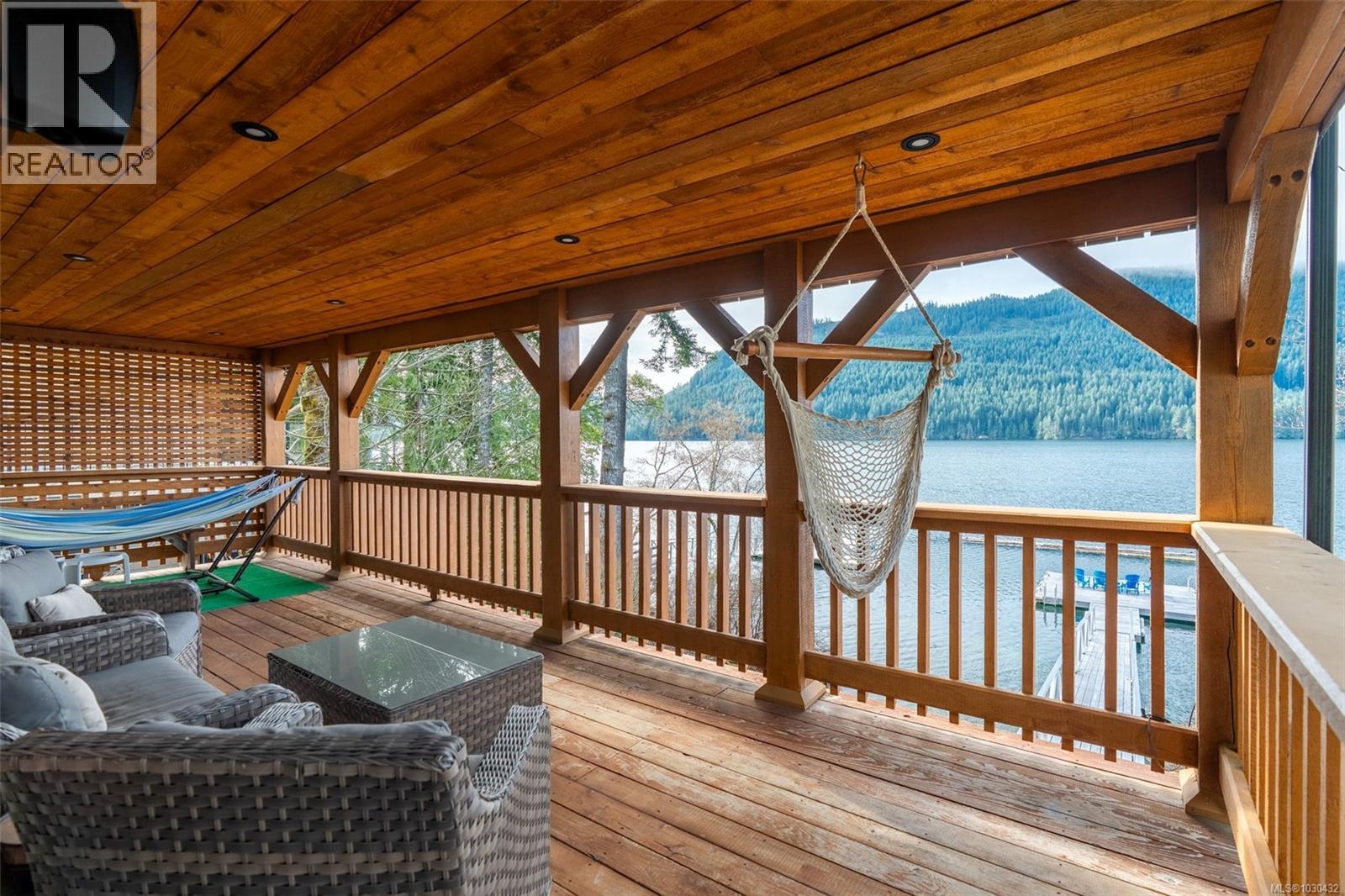  9646 Creekside Drive, Youbou