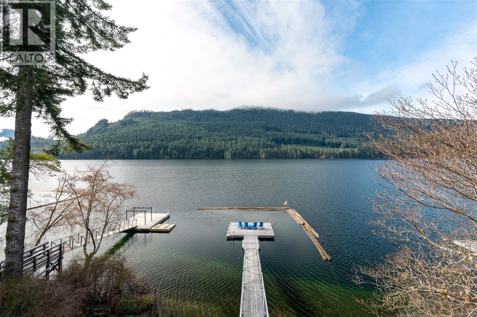  9646 Creekside Drive, Youbou