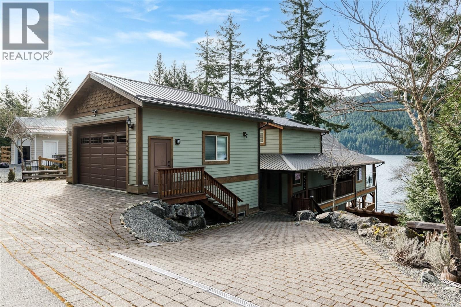  9646 Creekside Drive, Youbou