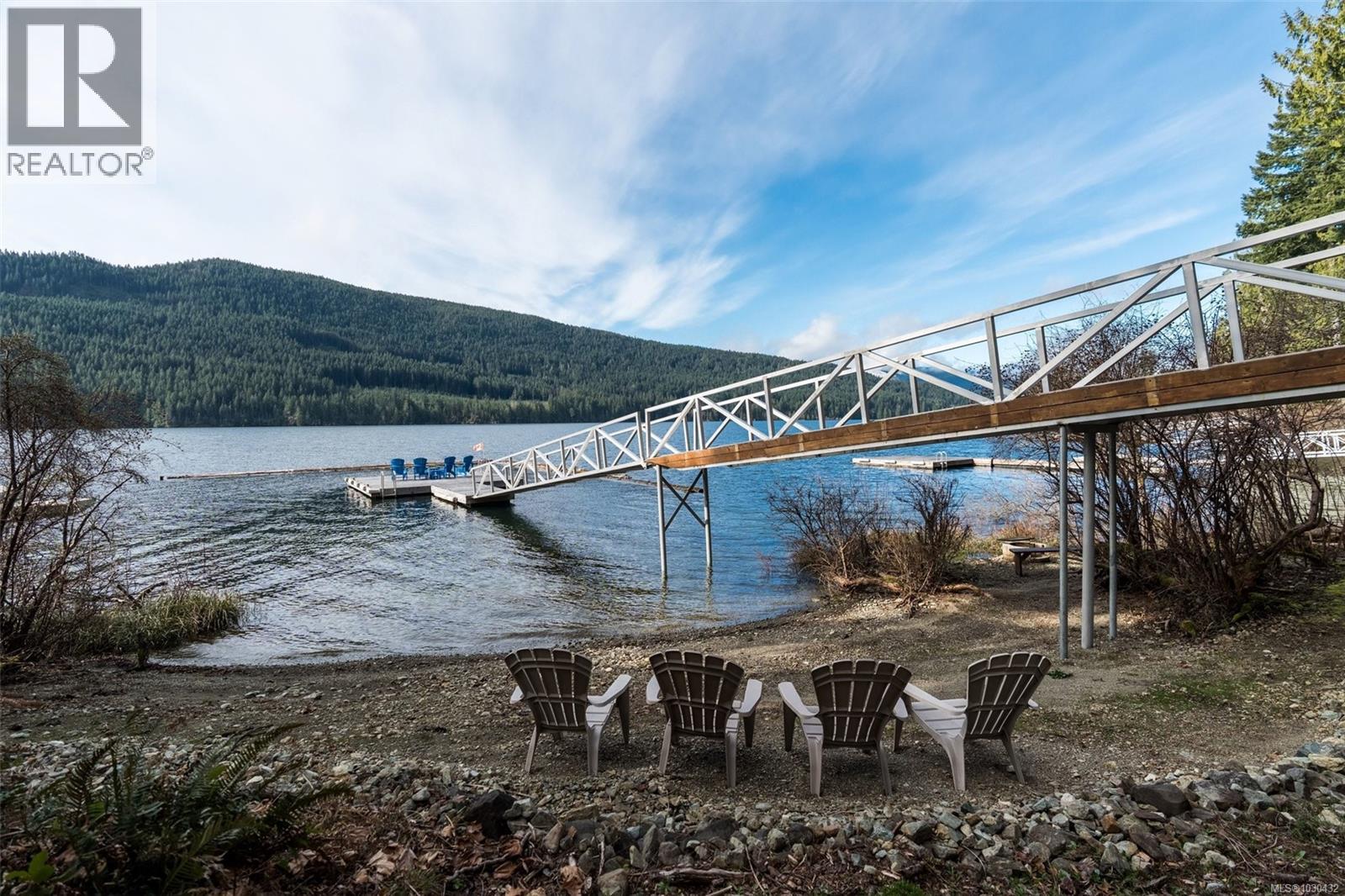  9646 Creekside Drive, Youbou