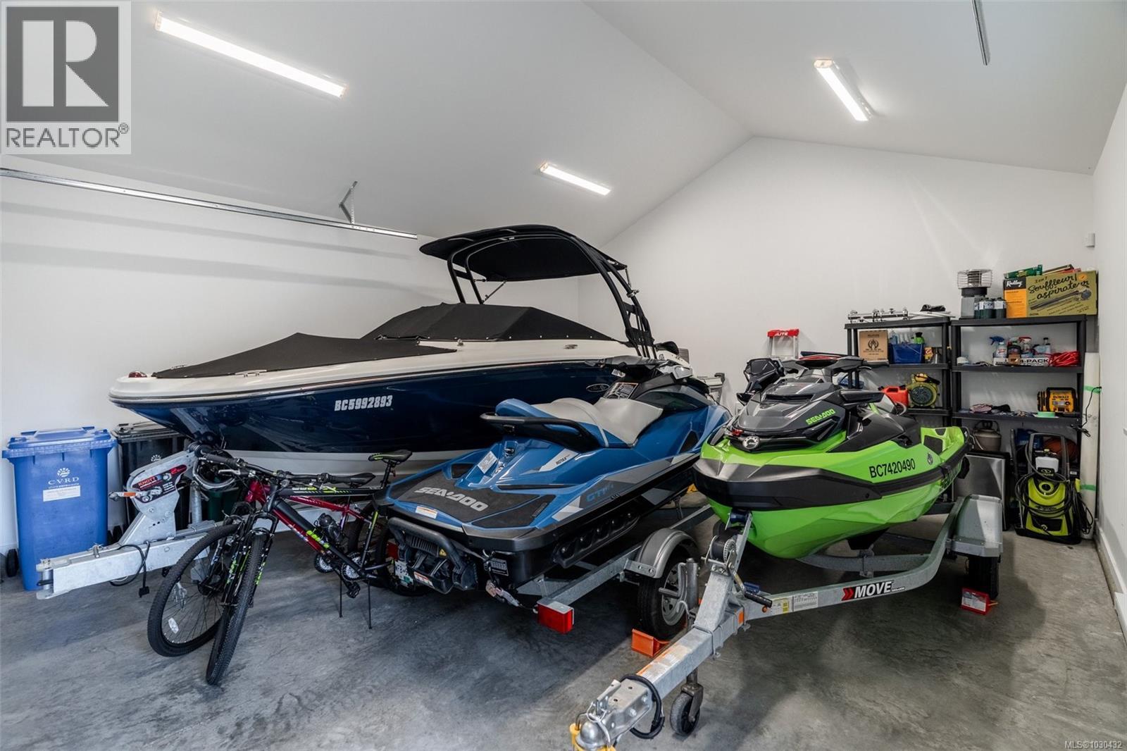  9646 Creekside Drive, Youbou