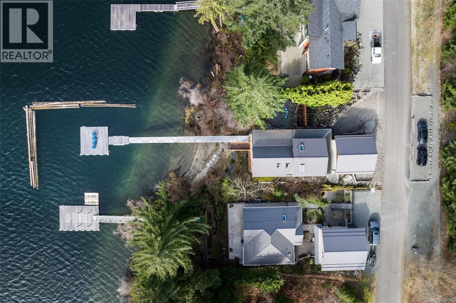  9646 Creekside Drive, Youbou