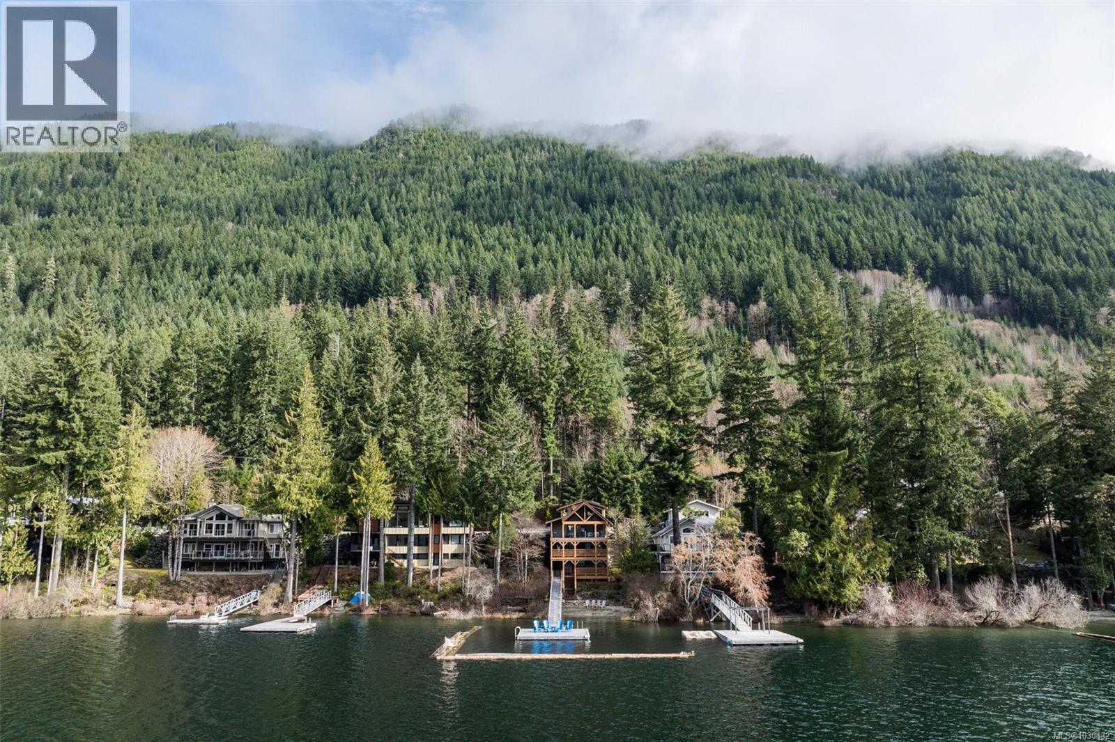  9646 Creekside Drive, Youbou