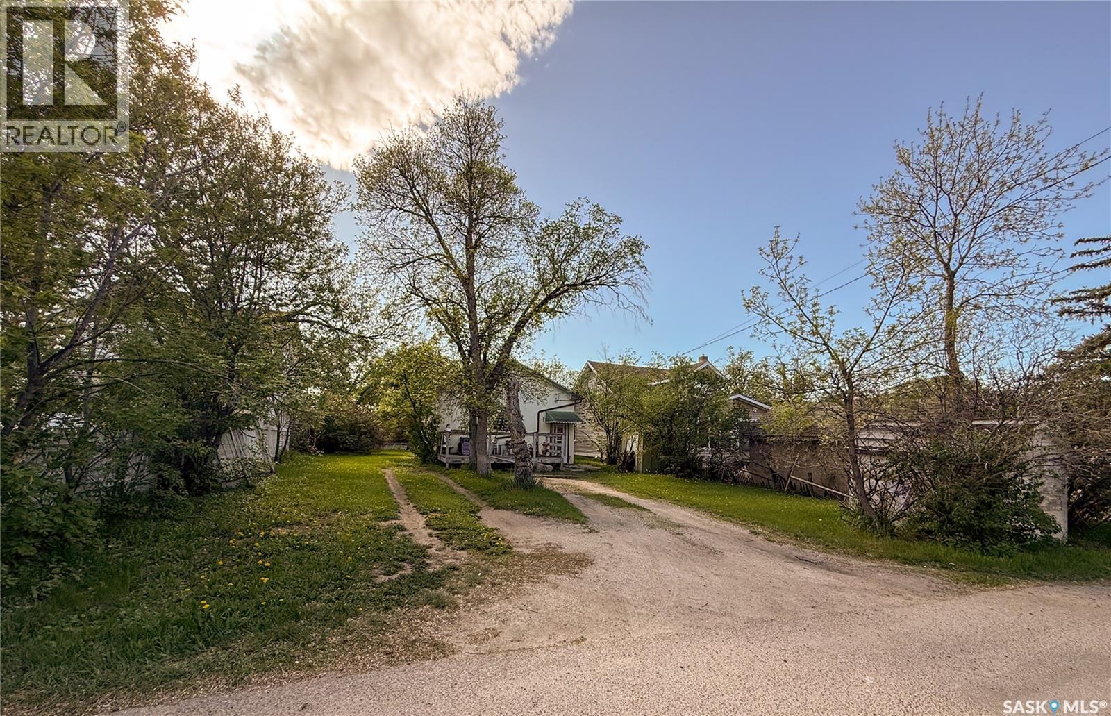 Single Family House Bungalow for Sale in  nd AVENUE NE Swift Current 