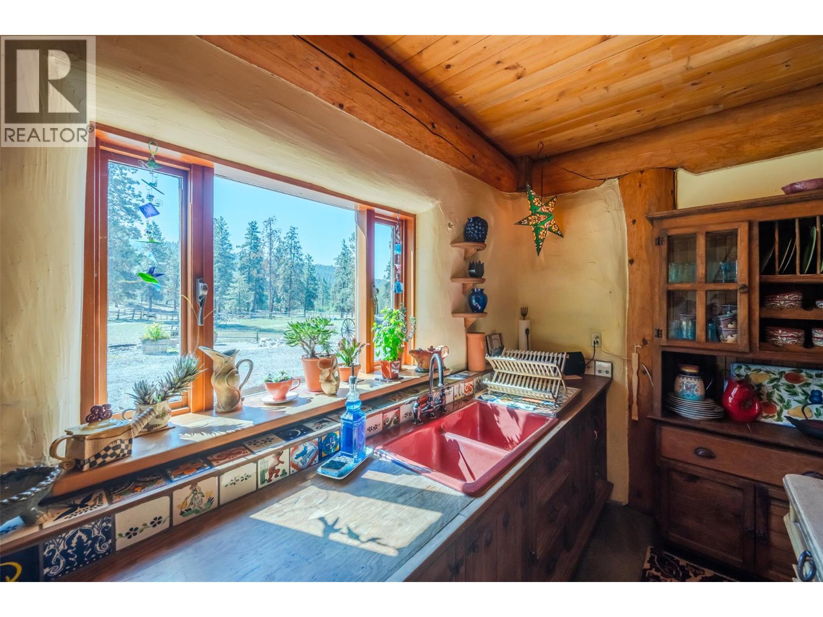  1525 Smethurst Road, Naramata