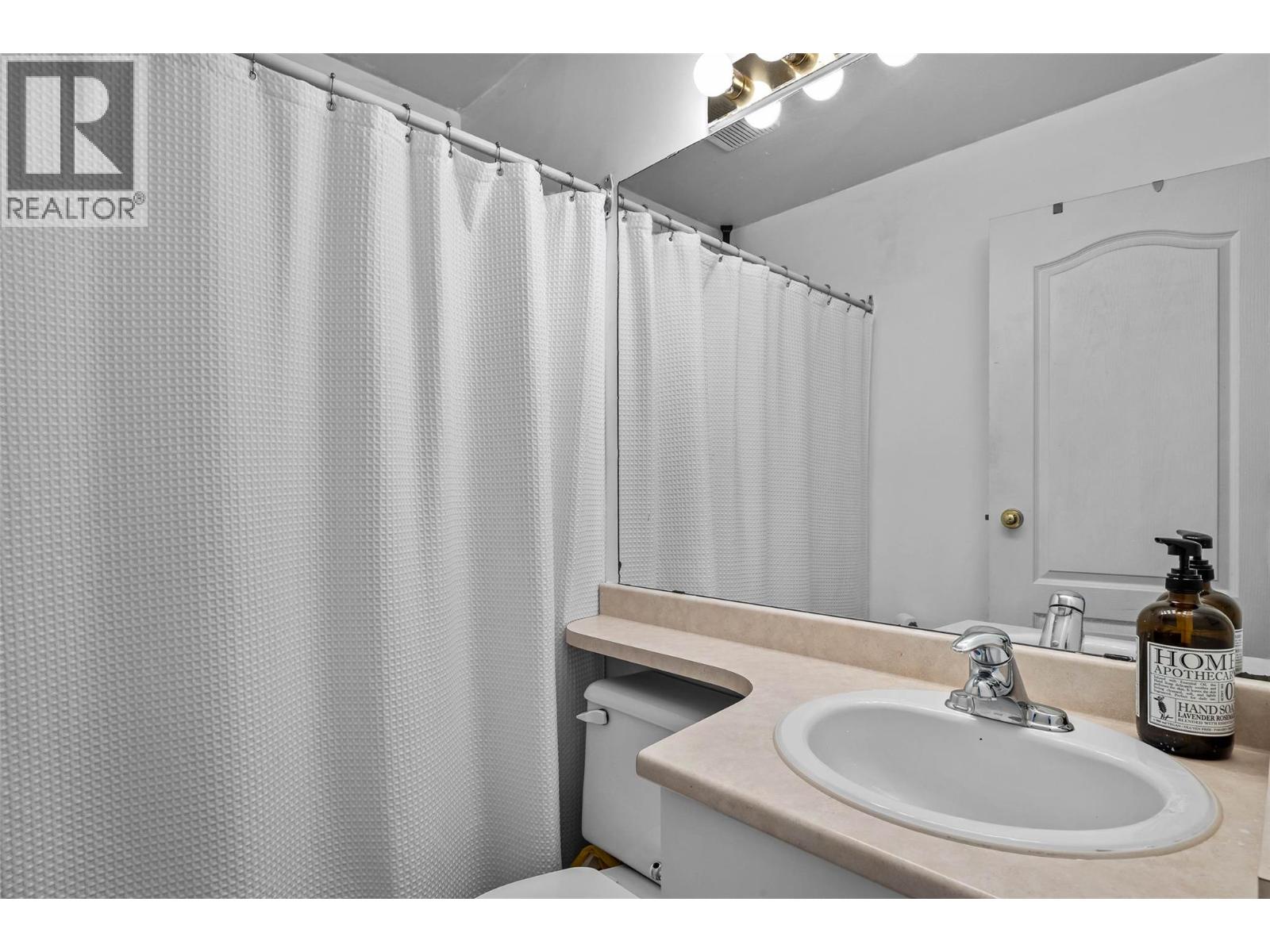 #27 1750 MCKINLEY COURT - 19