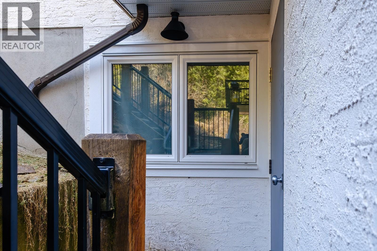 1510 Nickelplate Road Unit# 208, Rossland