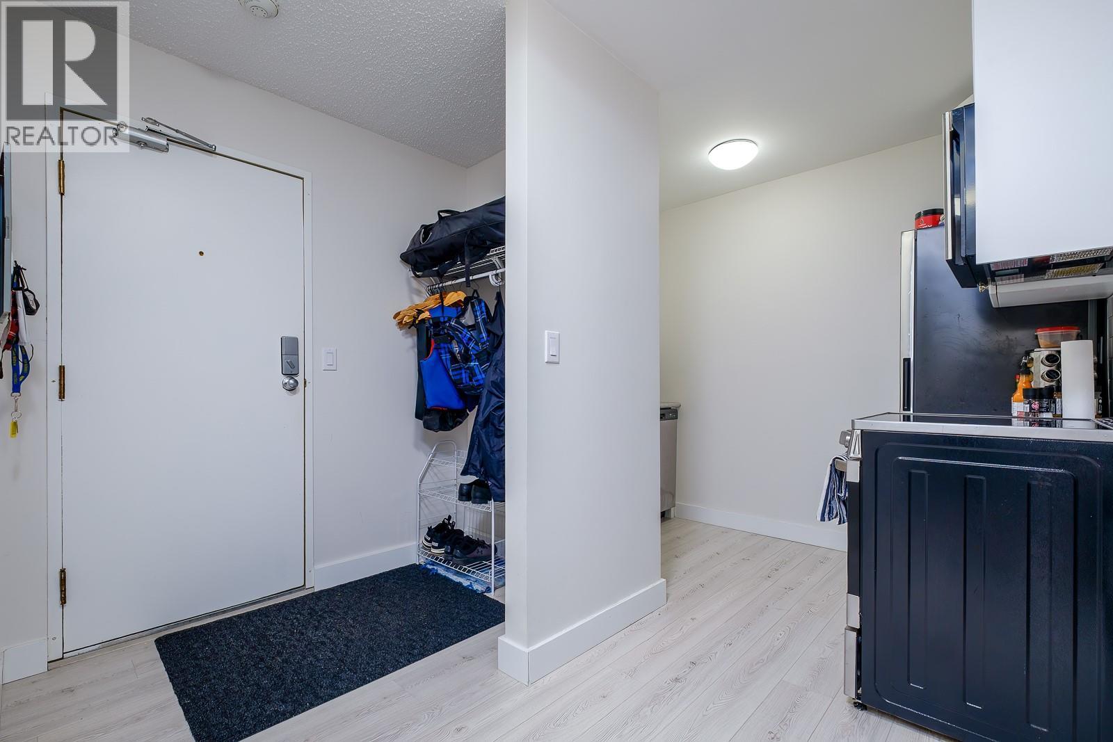 1510 Nickelplate Road Unit# 208, Rossland