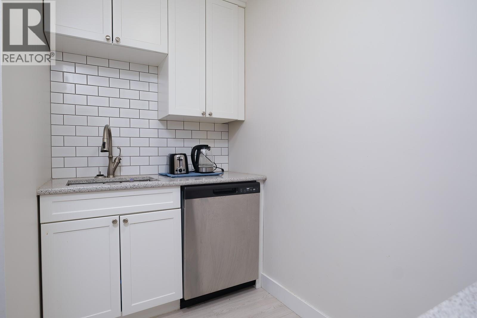 1510 Nickelplate Road Unit# 208, Rossland