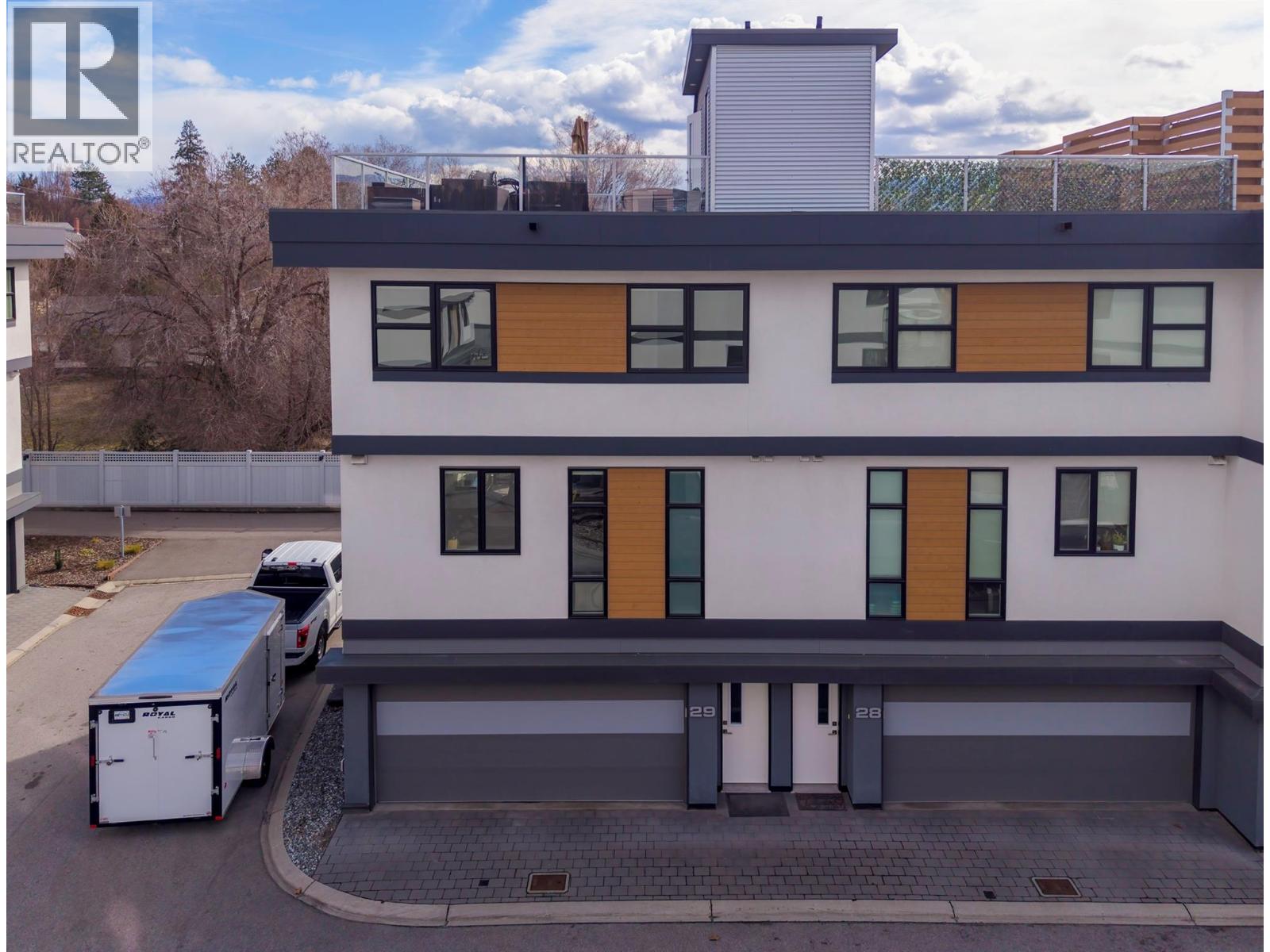 #29 1515 Highland Drive N - 26