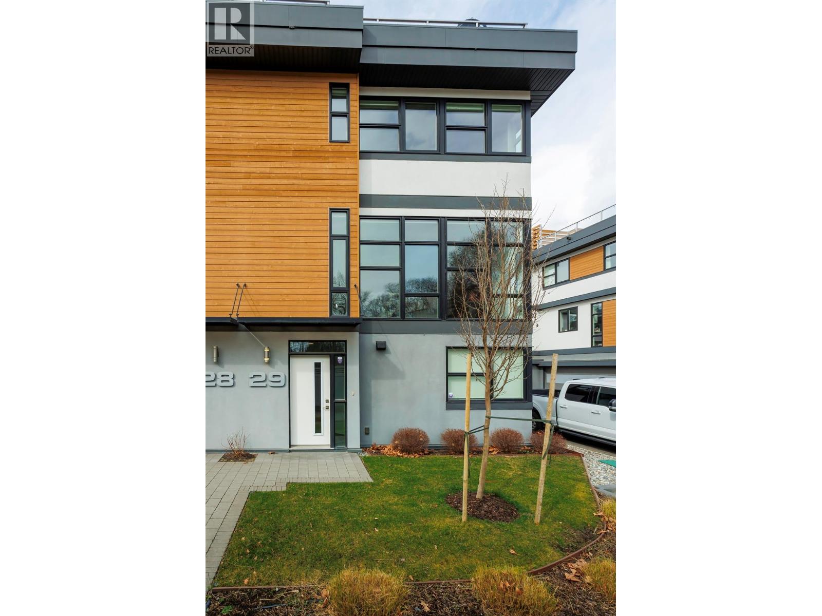 #29 1515 Highland Drive N - 37