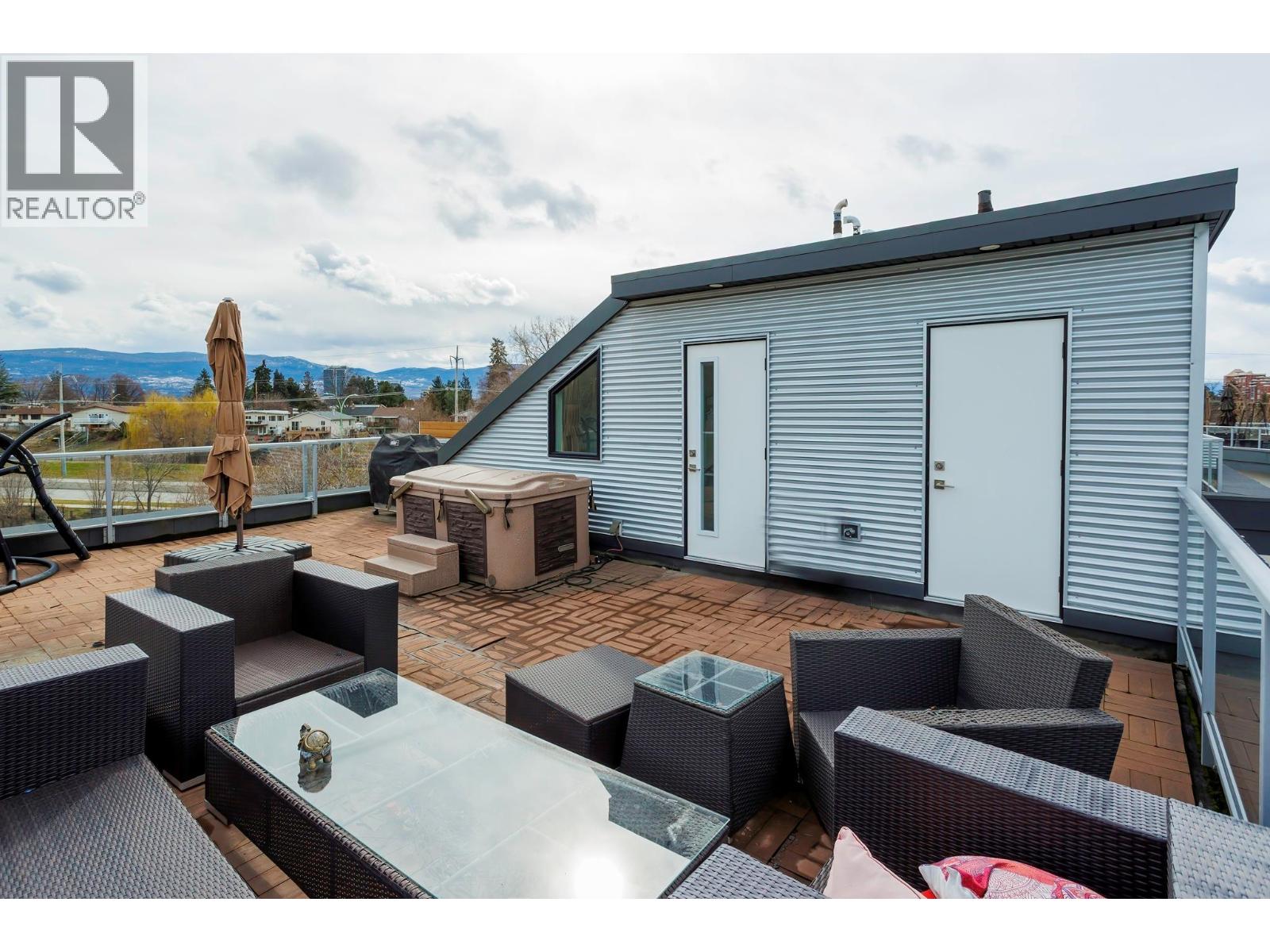 #29 1515 Highland Drive N - 8