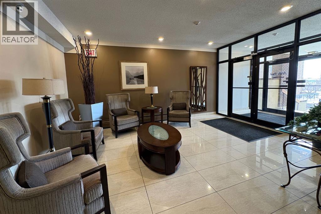 Single Family House for Sale in   Meredith Road NE Crescent Heights Calgary 