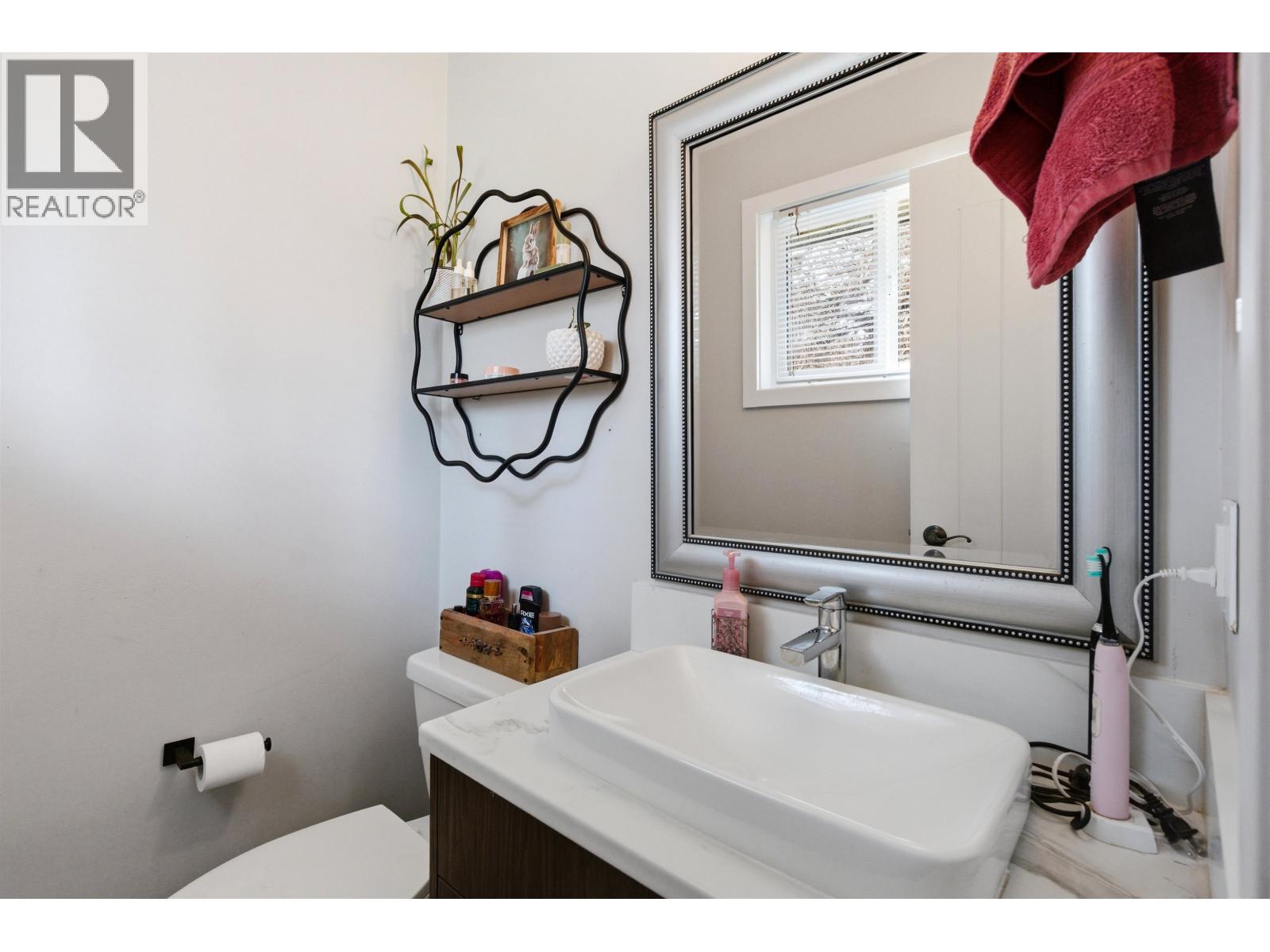 716 PIGEON AVENUE - 13