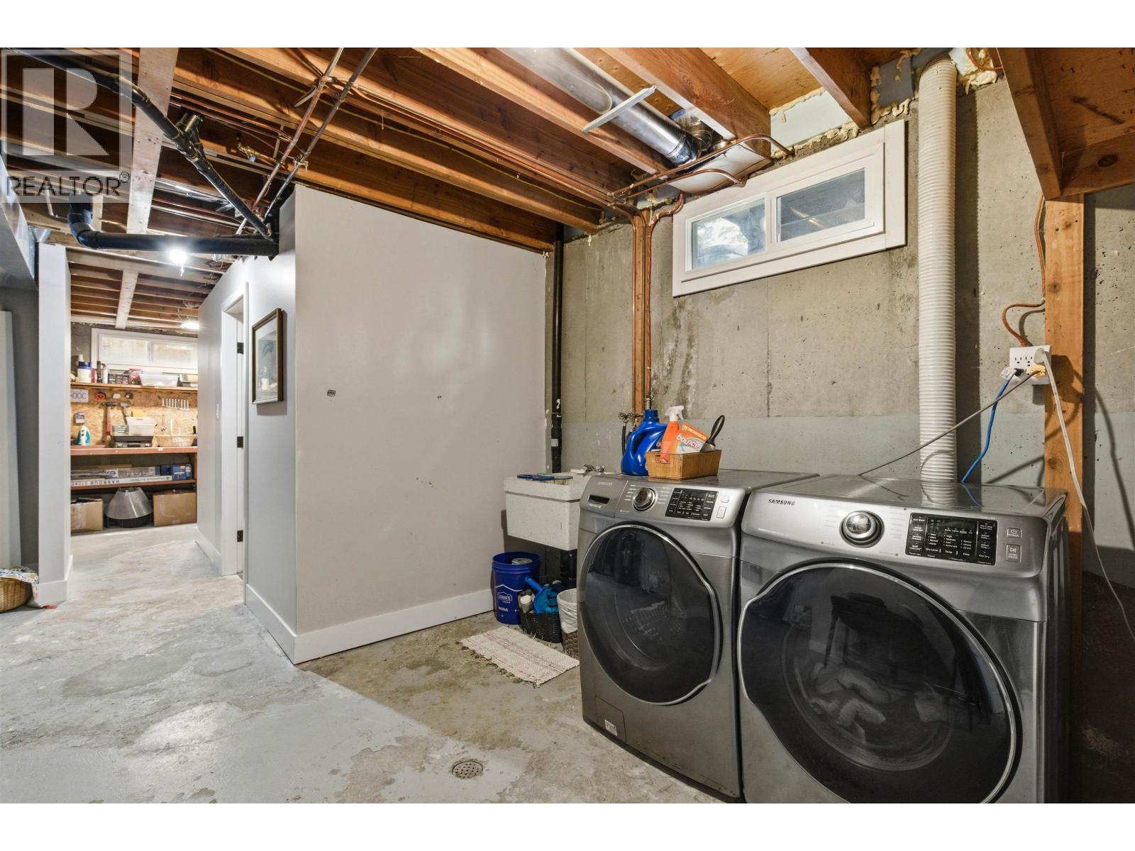 716 PIGEON AVENUE - 22