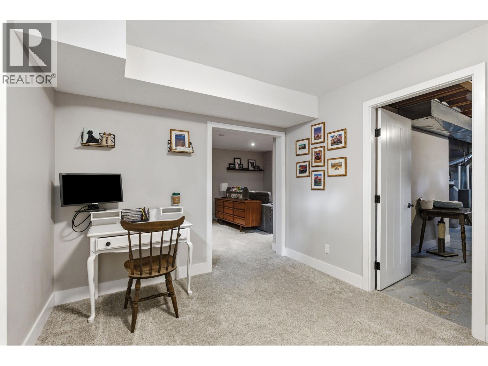 716 PIGEON AVENUE - 21