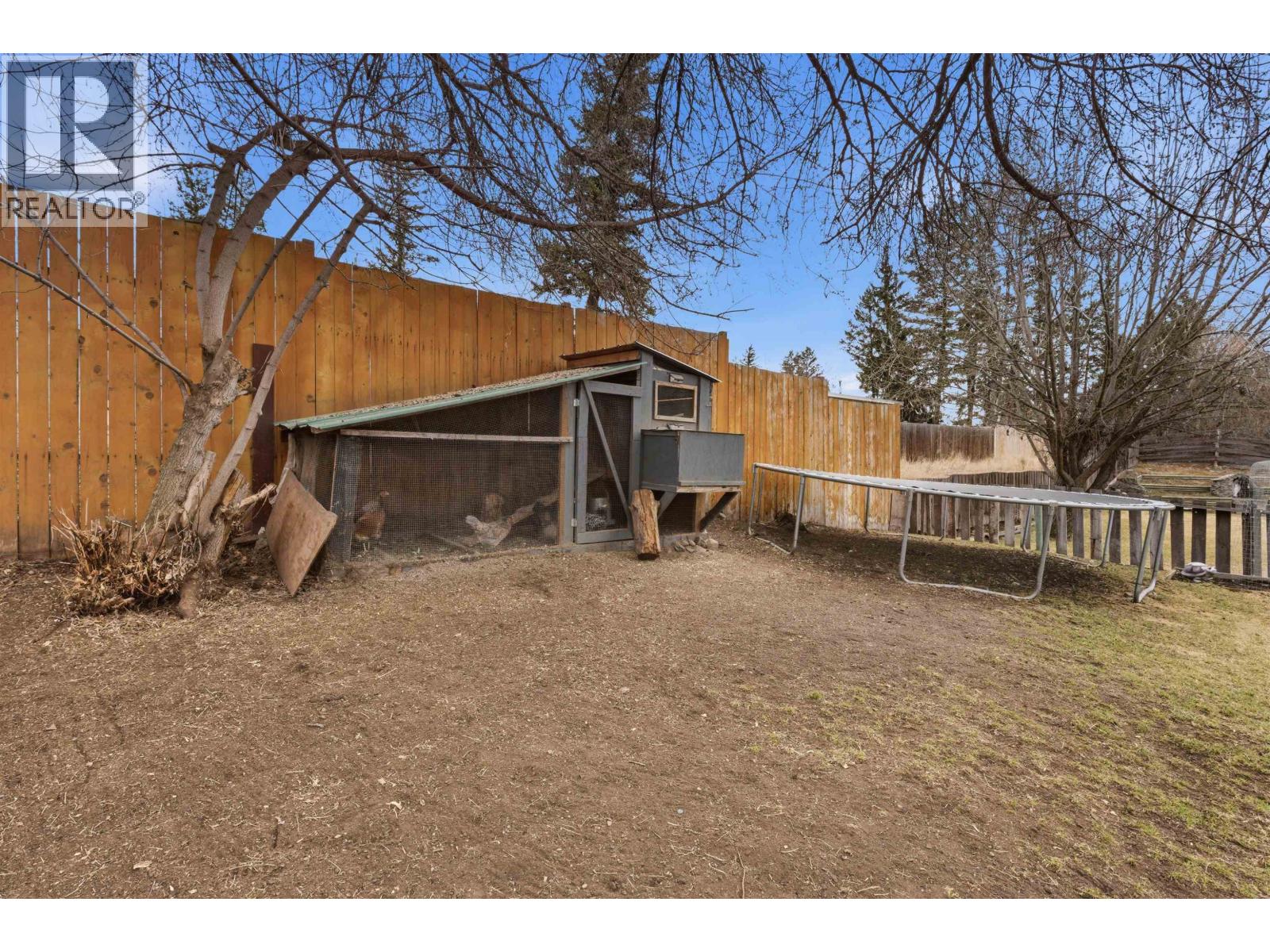 716 PIGEON AVENUE - 26