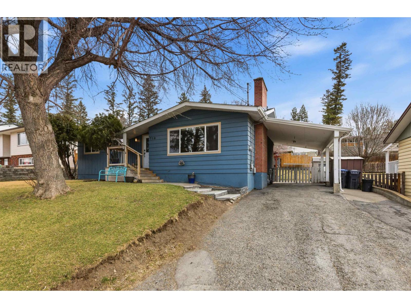 716 PIGEON AVENUE - 4