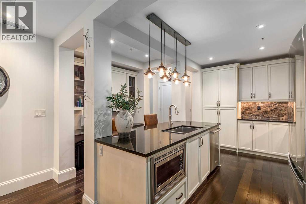 Single Family House for Sale in   Quarry Way SE Douglasdale/Glen Calgary 