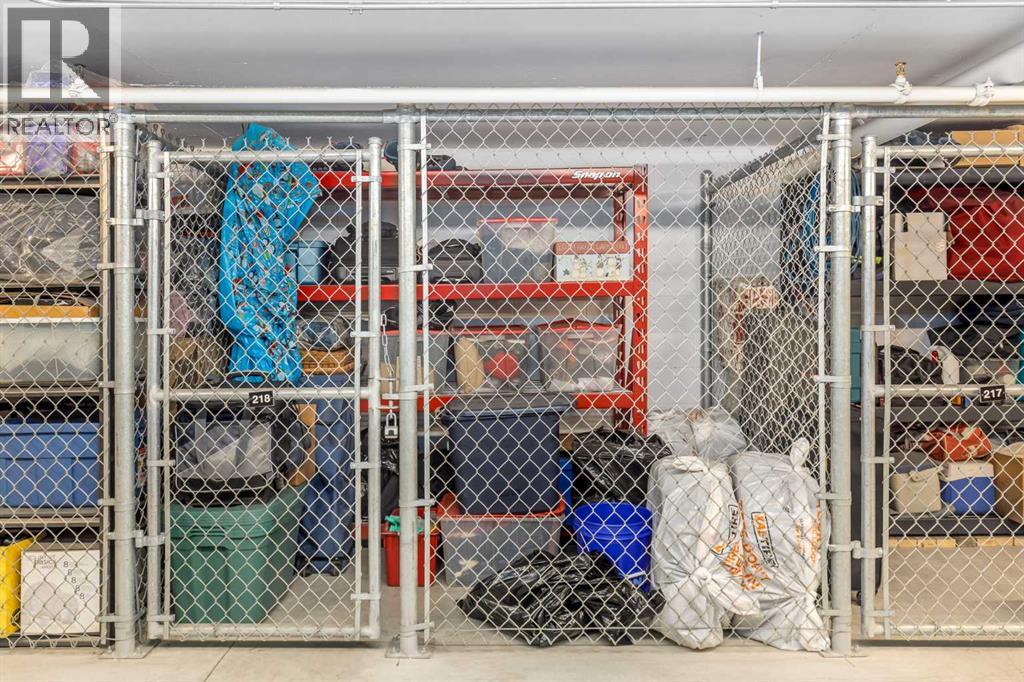 Single Family House for Sale in   Quarry Way SE Douglasdale/Glen Calgary 