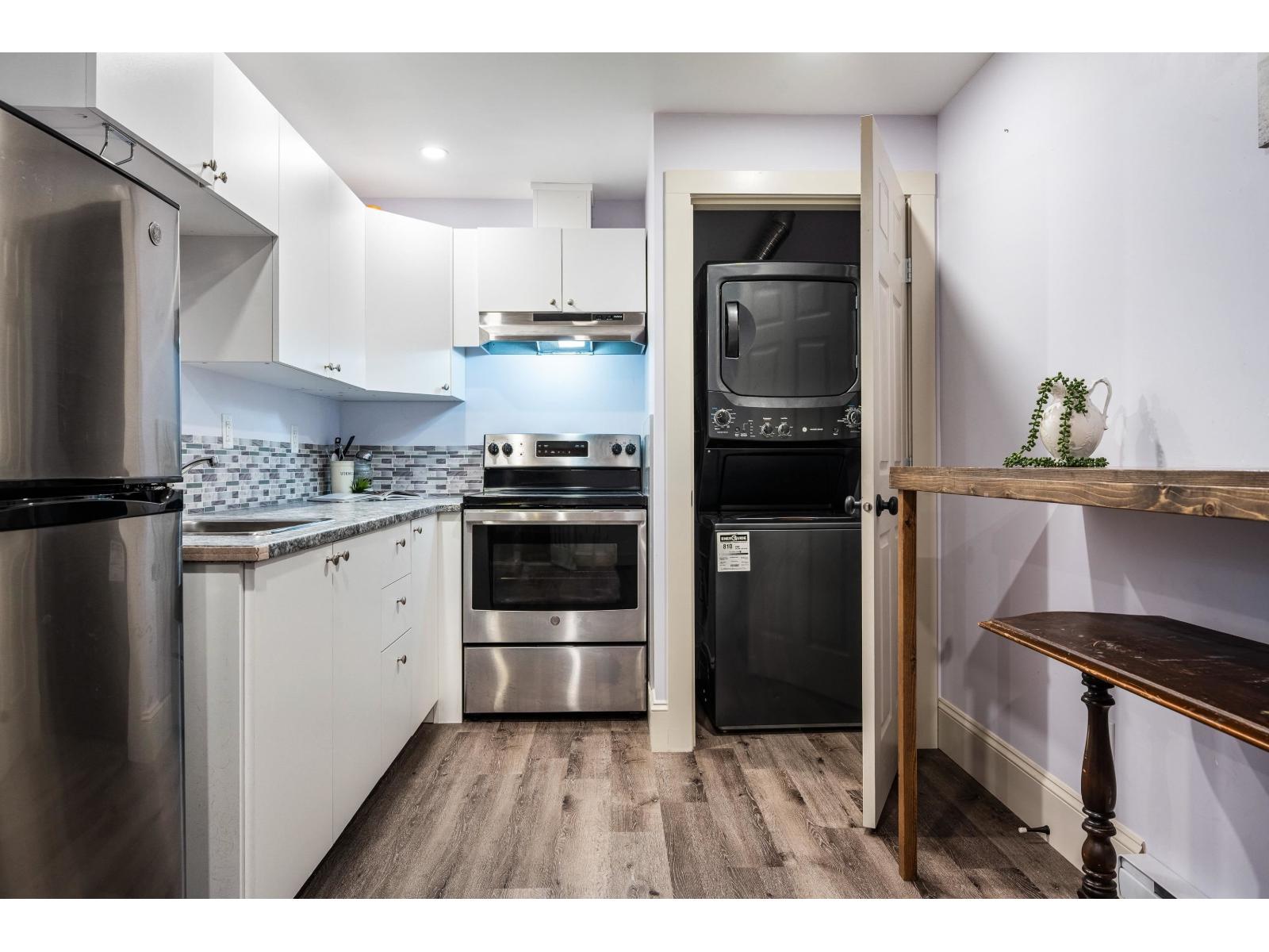 5853 GARRISON BOULEVARD, Garrison Crossing, Chilliwack