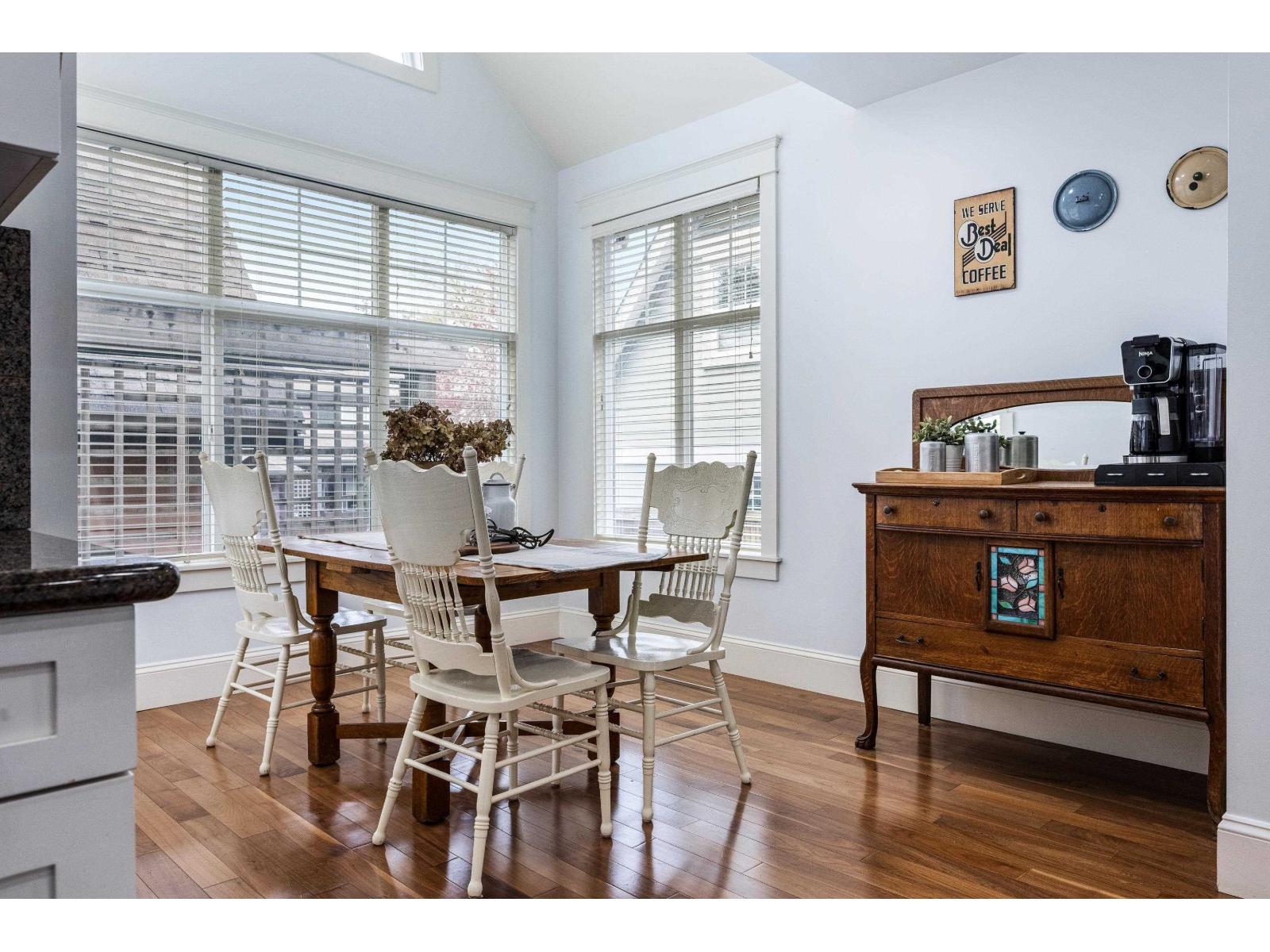 5853 GARRISON BOULEVARD, Garrison Crossing, Chilliwack