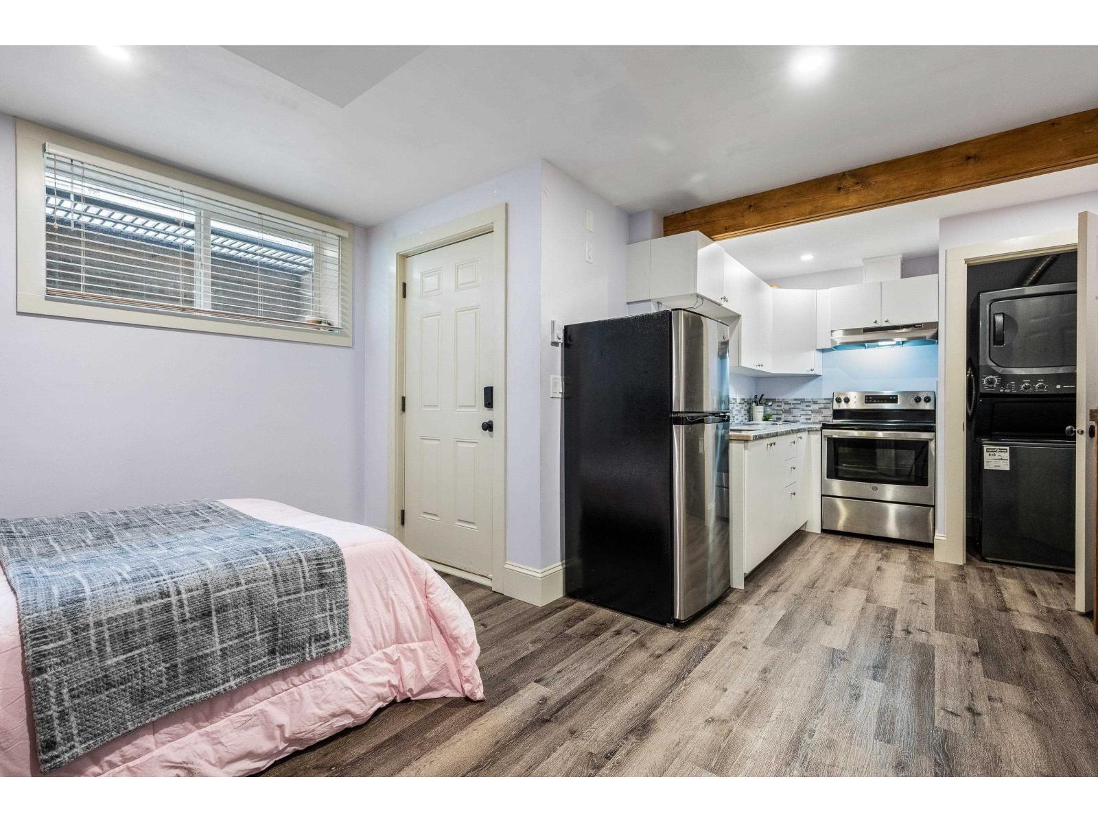 5853 GARRISON BOULEVARD, Garrison Crossing, Chilliwack