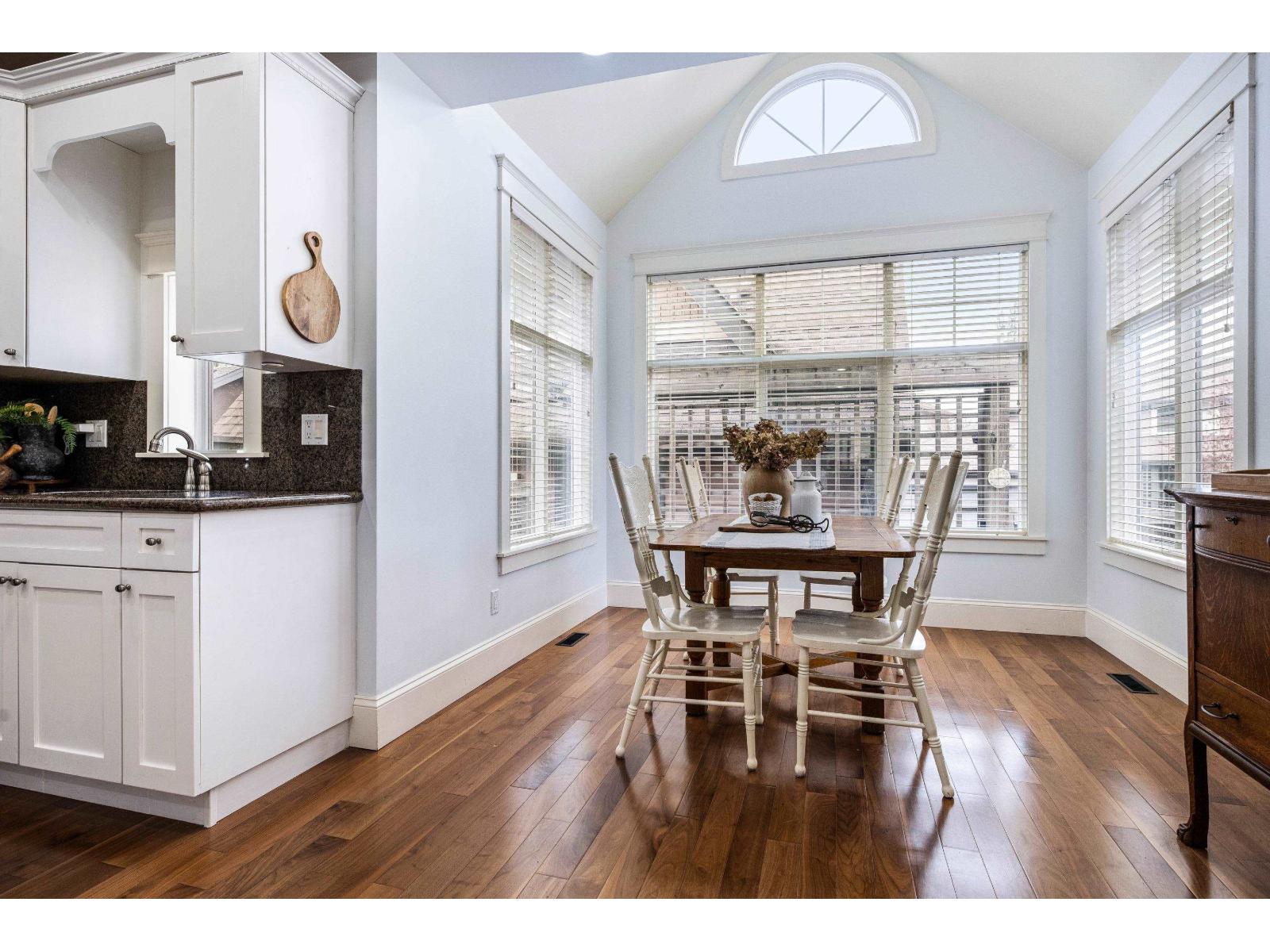 5853 GARRISON BOULEVARD, Garrison Crossing, Chilliwack