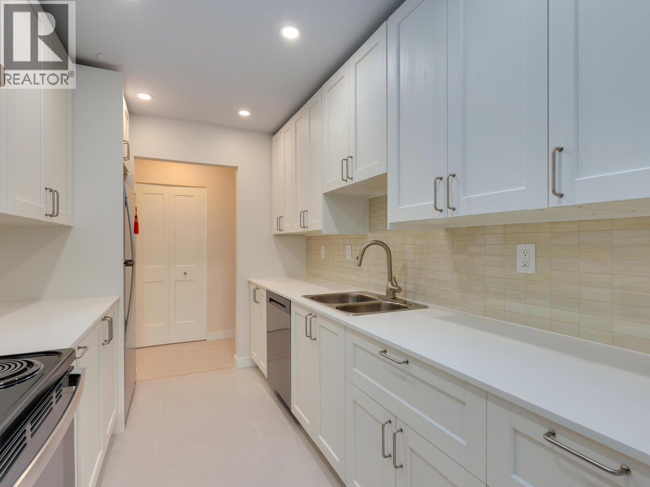 #306-8400 ACKROYD Road, Richmond