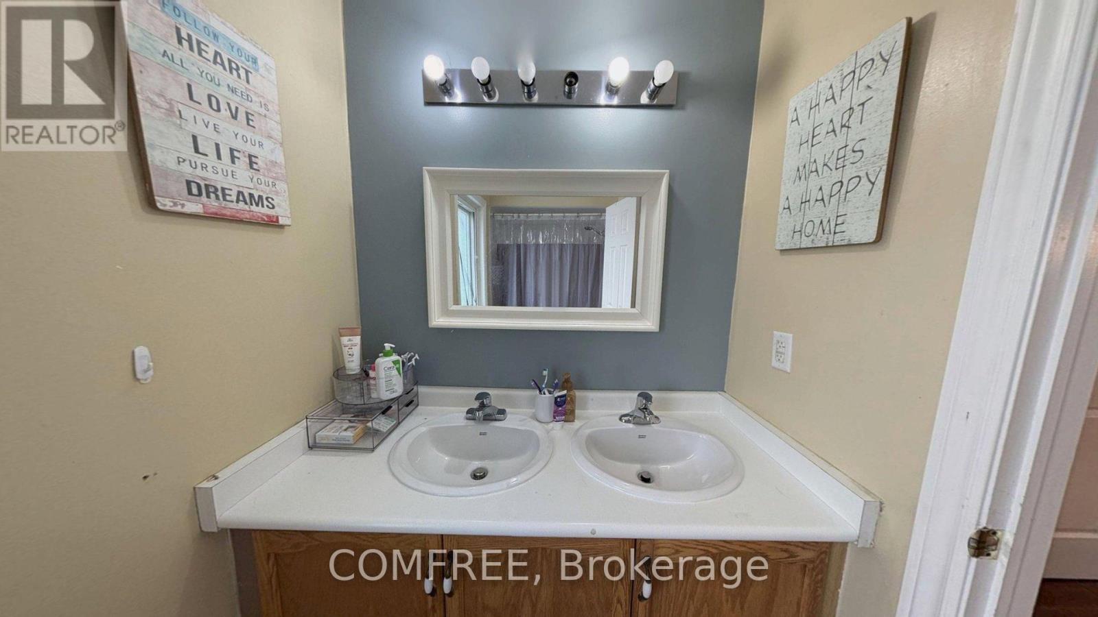 24 SHORTREED COURT - 14