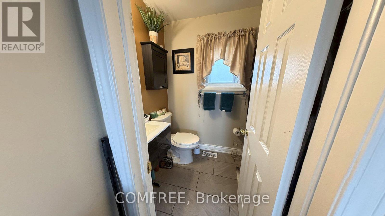 24 SHORTREED COURT - 19