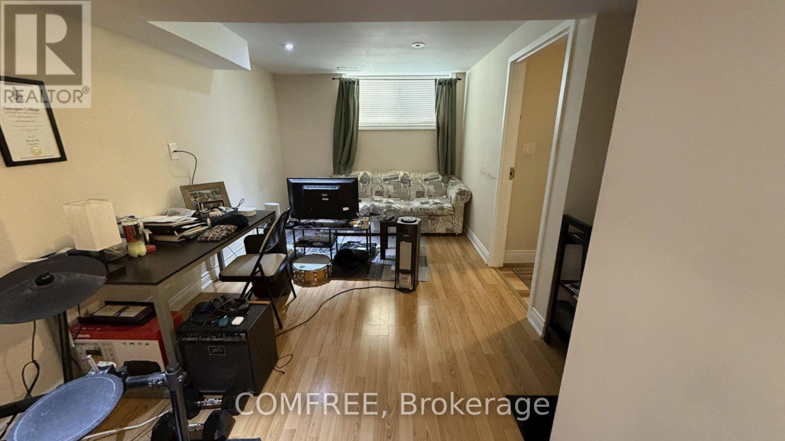 24 SHORTREED COURT - 20